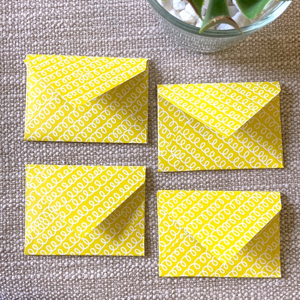 💛 Yellow small envelopes 💛 - Picture 4 of 4